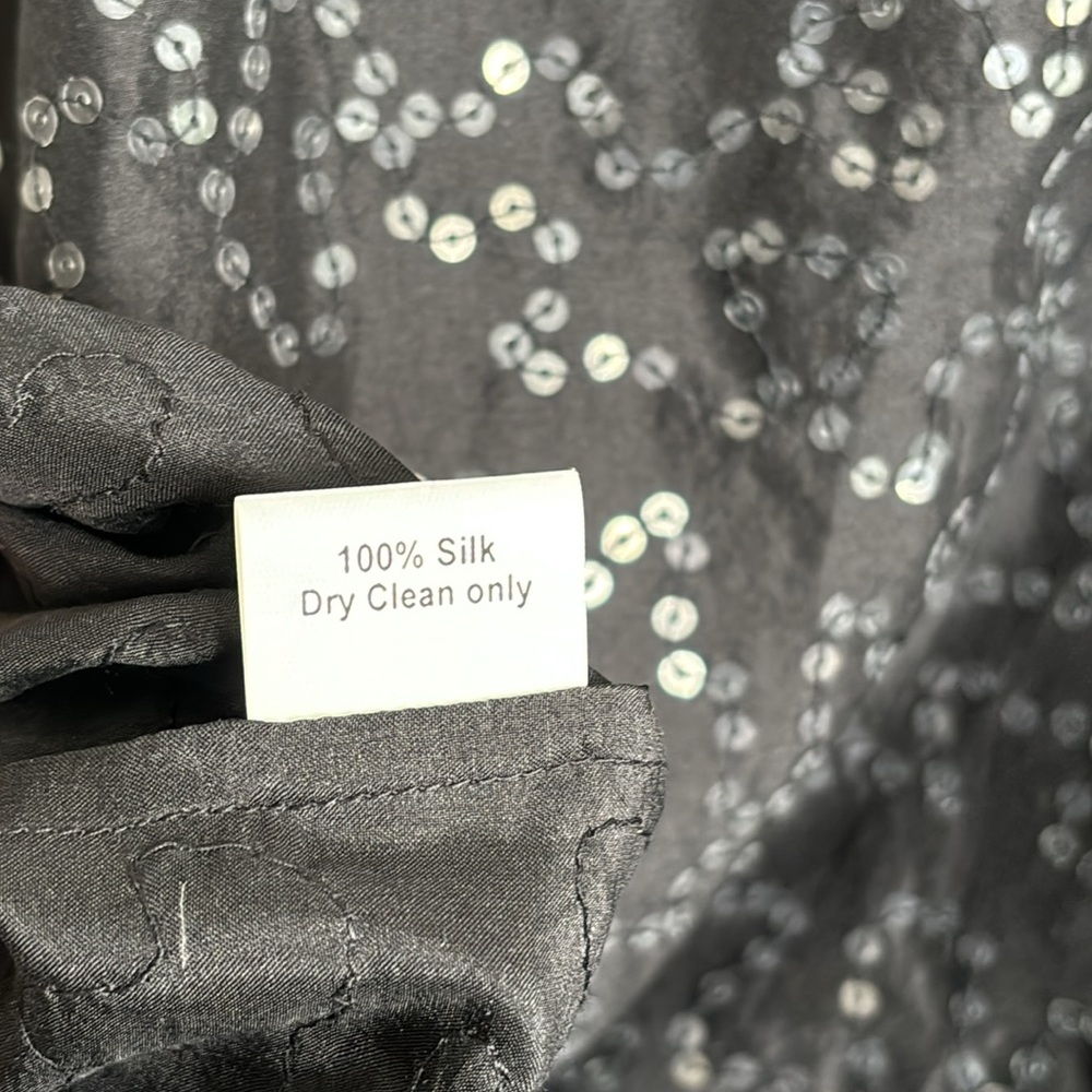 Chan Luu Black Sequin Shimmer 100% Silk Sleeveless Tank Top - Picture 6 of 7